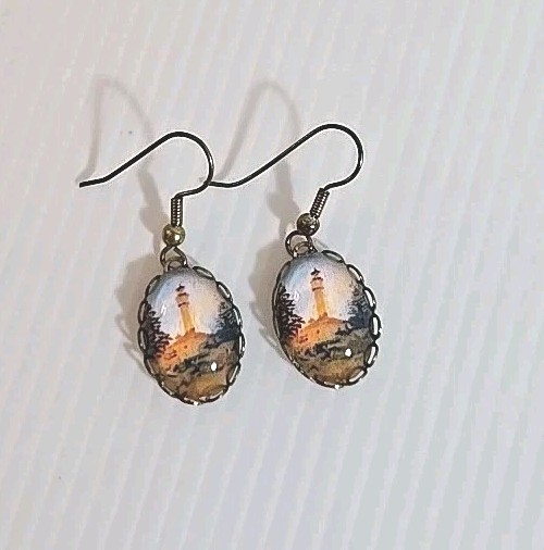 LIGHTHOUSE Earrings Gold Tone Vintage