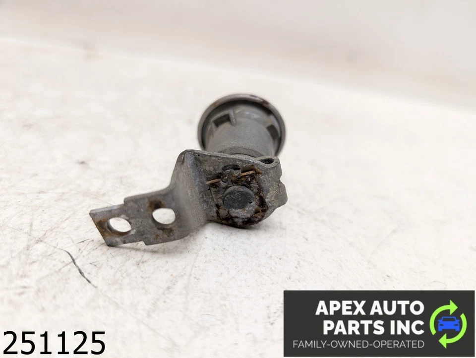 Chevrolet El Camino 1979 fabricante de equipos originales cilindro de bloqueo de puerta de 3,9 L Foto 4 de 4