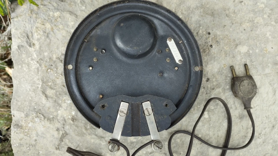 Ancien voltmètre 13,5 cm - Photo 3/3