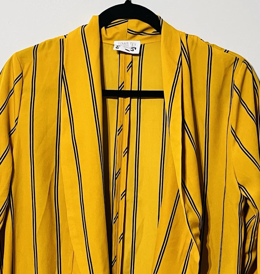 Sienna Sky Striped Yellow Women’s Open Front Lightweight Jacket Size Medium - Image 3 of 4