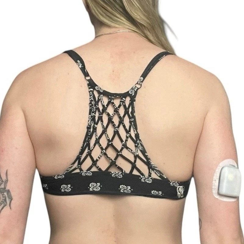 Top de Bikini Metal Mulisha MCMXCIX Blanco y Negro Paisley Boho Tirantes Espalda Corredora Foto 2 de 4