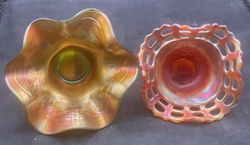 TWO VINTAGE CARNIVAL LIME GREEN BLACKBERRY SPRAY HAT & MAR. SQUARE OPEN EDGE HAT