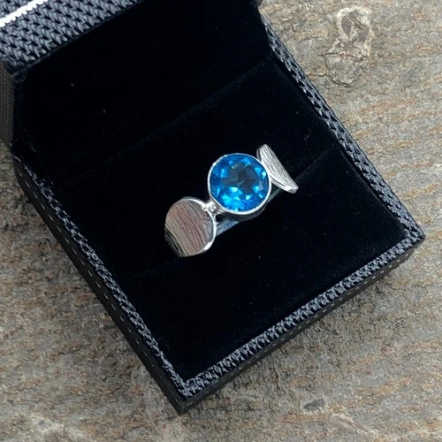 Swiss Blue Topaz Gemstone 925 Sterling Silver Jewelry Designer Ring For Birthday