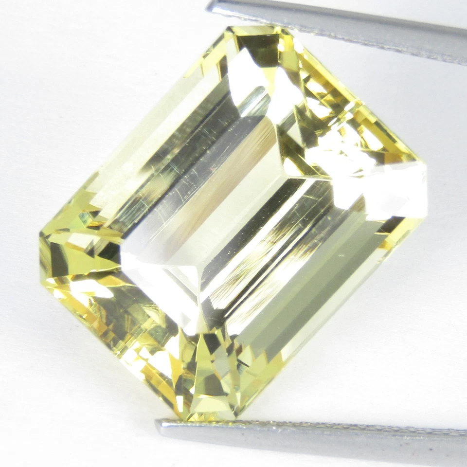 21.20Cts Excellent Natural Yellow Color Unheated Scapolite Emerald Cut Gem VDO - Image 4 of 4