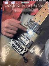 Rock Riffs pour guitare. Mark Michaels. En standard et notation par onglets. Go 