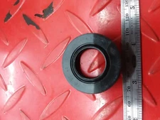 Metric Oil Shaft Seal 22X42X10mm Dust Grease Seal TC Double Lip w/ Spring A16