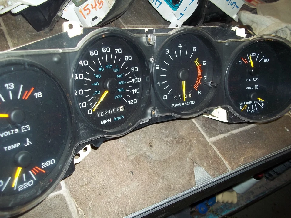 Oldsmobile Achickva 1992 1993 velocímetro clúster 2,3 L quad 4 122 k Foto 2 de 4