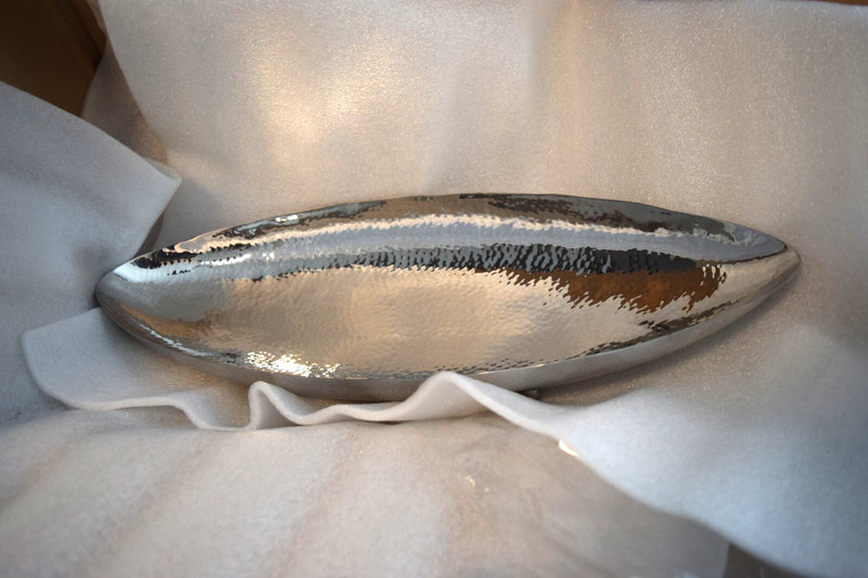 MICHAEL ARAM TEXTURED/HAMMERED CANOE SHAPE FOOTED BOWL (video)