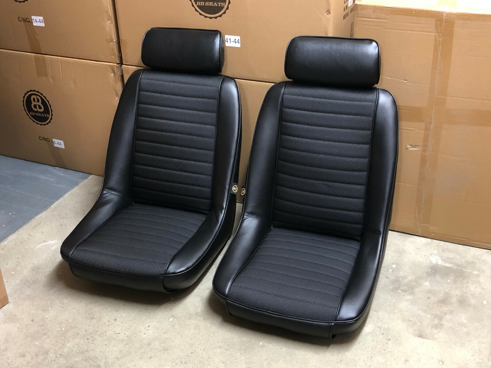 Pair BB1 Clubsport Bucket Seats Black + Direct Fit Tilting Frames