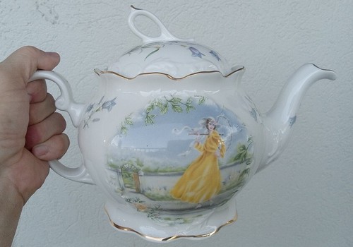 Crown Dorset Staffordshire Teapots WOMEN IN ALL 4 SEASONS NEW! 1 TEAPOT--4 AVAIL - Picture 7 of 11