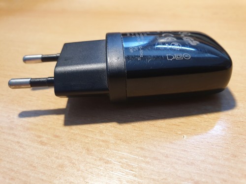 Original Netzteil HTC TC E250 5V 1A Ladegerät schwarz / ohne USB-Kabel - Zdjęcie 8 z 11