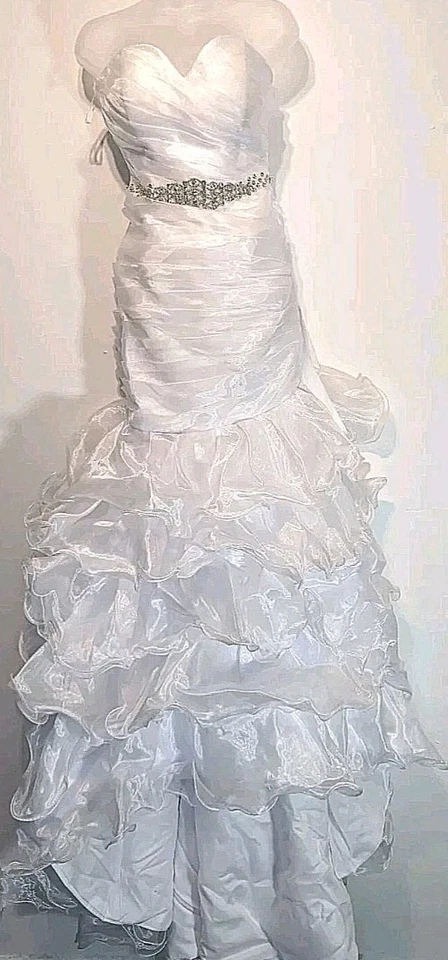 Women's Ladie's High Quality Wedding Dress  Size S/M - Image 3 of 4