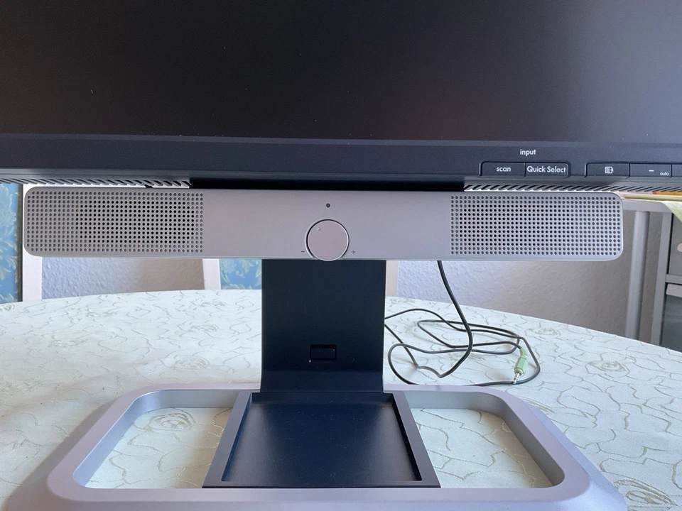 HP LP2475w Monitor 24 Zoll LCD S-IPS, 1920x1200 FullHD, DisplayPort HDMI DVI USB - Bild 2 von 4