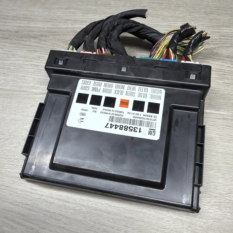 Módulo de control de carrocería OEM 13588447 BCM 2013 2014 2015 2016 Chevrolet Cruze LT Foto 4 de 4