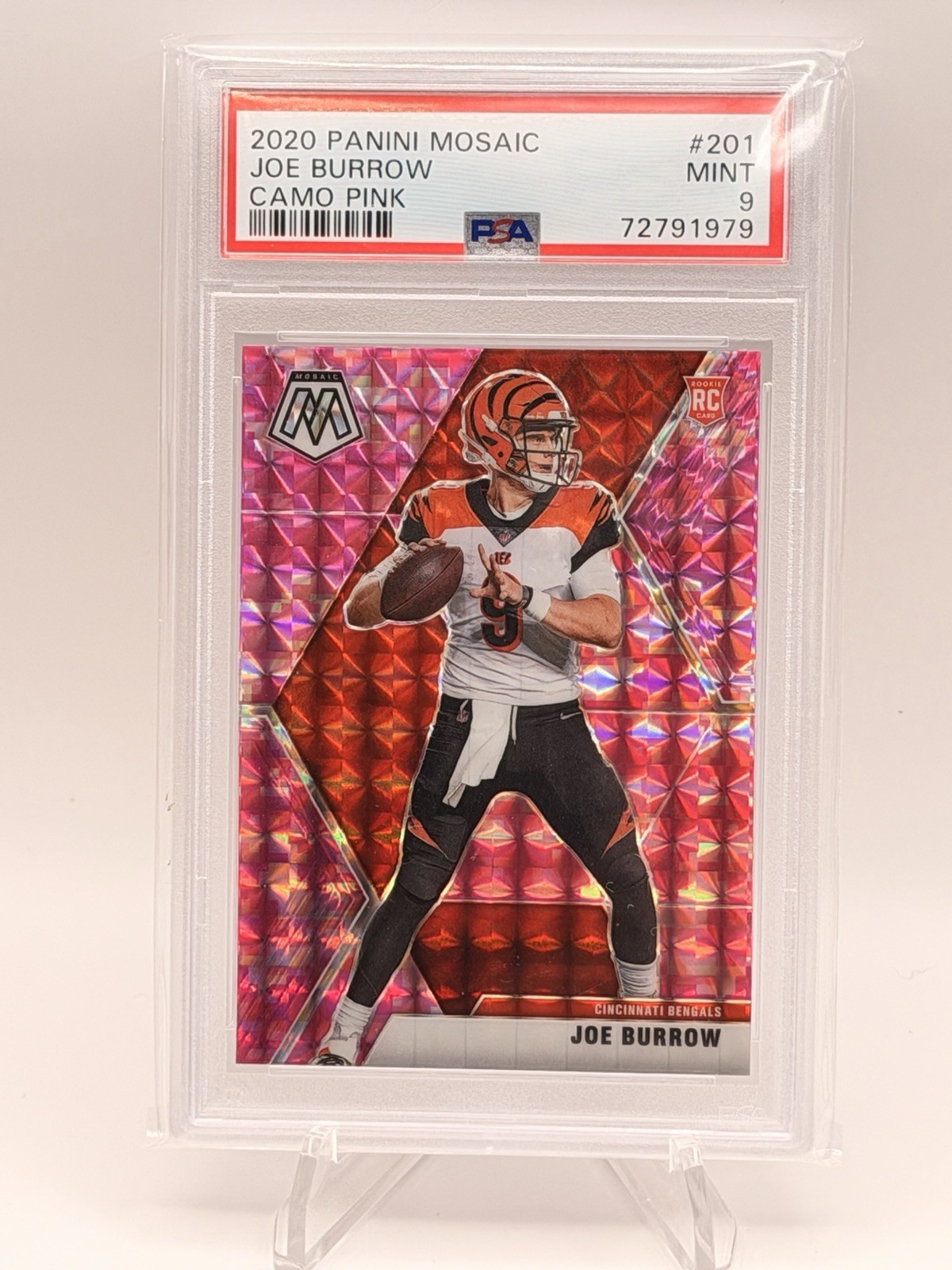 Joe Burrow 2020 Panini Mosaic Camo Pink Prizm Rookie  #201 PSA 9 Bengals NFL