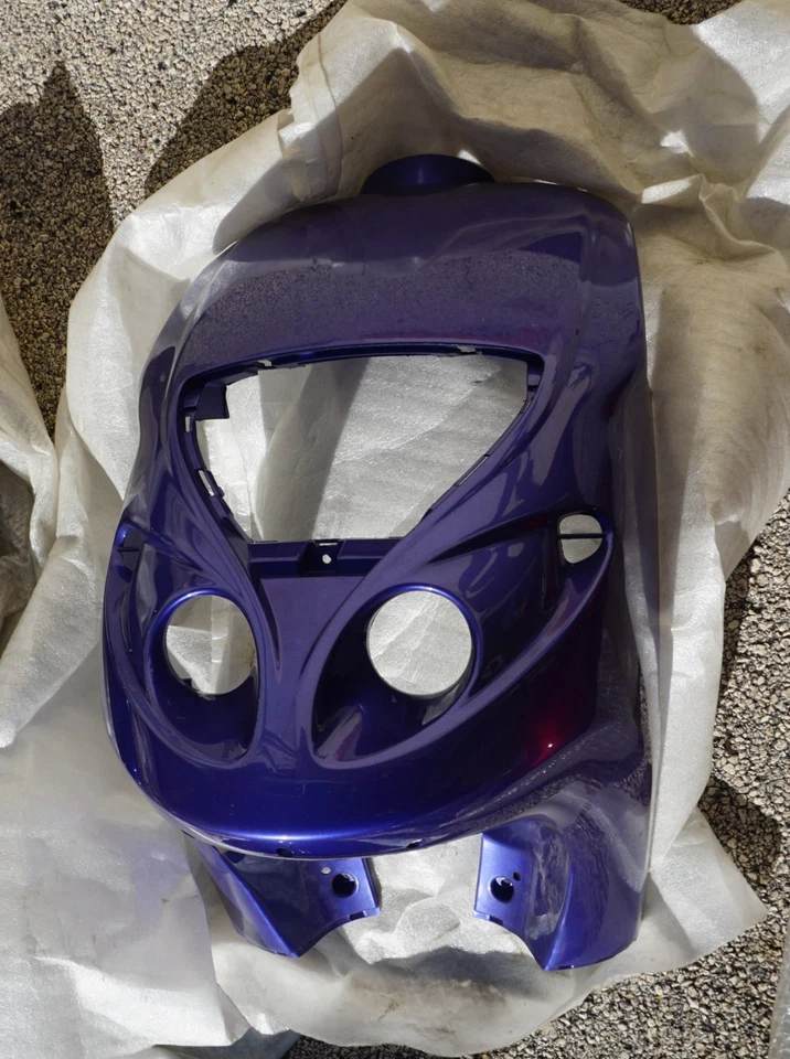 Piaggio NRG 50 mc2 AC. anno 1998 originale Carena ant - Immagine 2 di 3