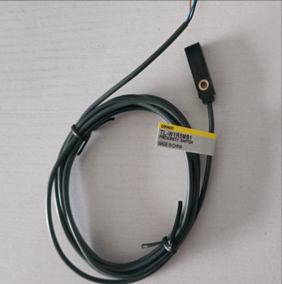 NEW OMRON TL-W1R5MB1 Proximity switch sensor