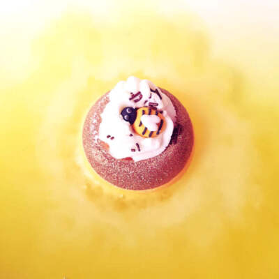 BOMBE - HONIGBIENENBERGWERK