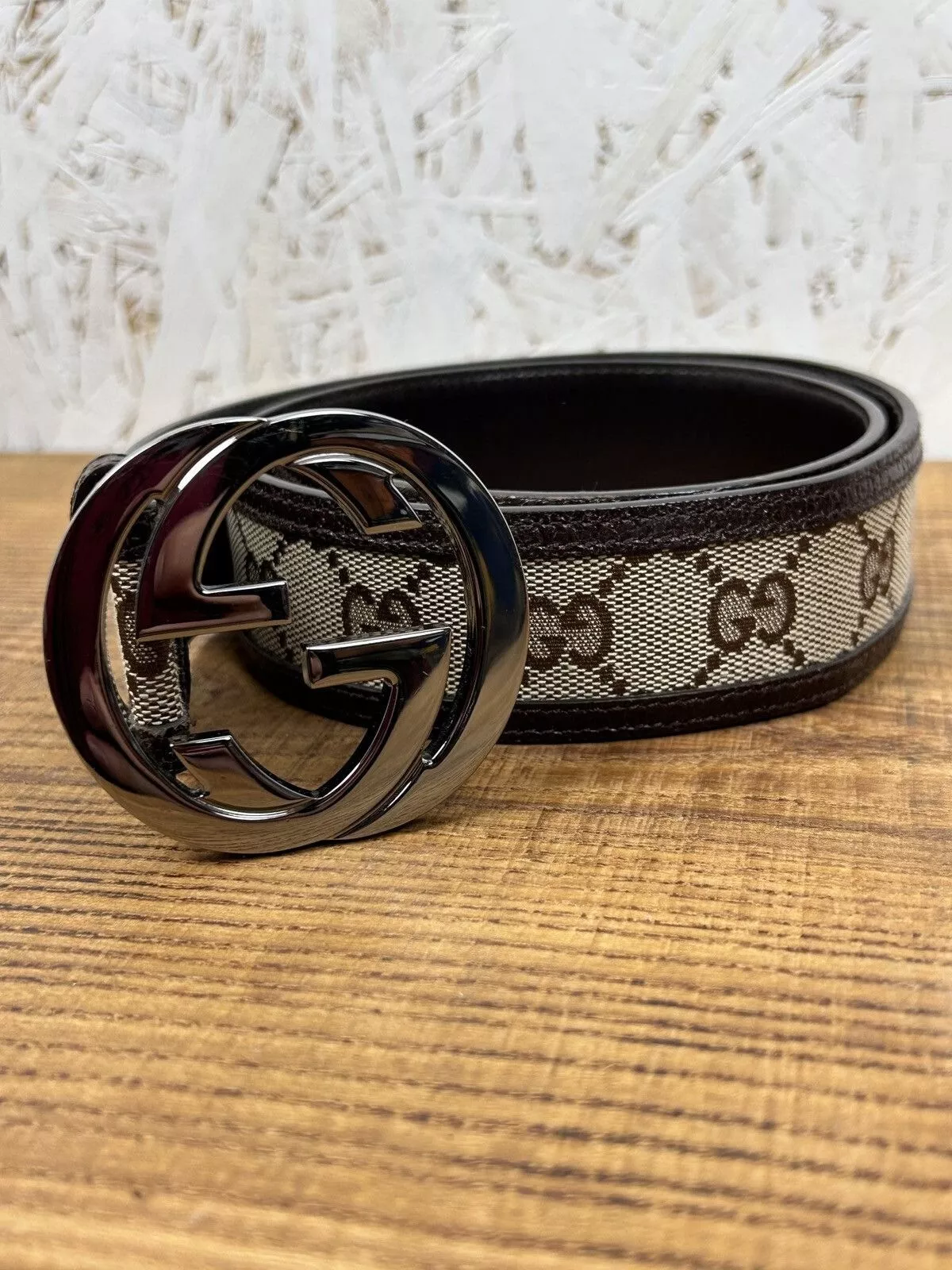 Ceinture Gucci GG monogramme en cuir beige imbriquée
