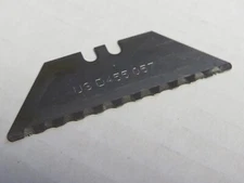 100 ) UTILITY *SERRATED* INDUSTRIAL HIGH QUALITY KNIFE/ BOX CUTTER SAFETY BLADES