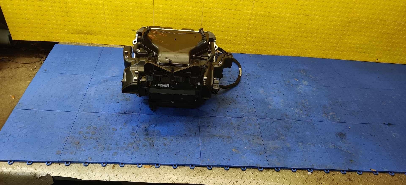 05 06 07 08 09 BENTLEY Continental GT Heater Core Box Assy OEM 3D1820003M