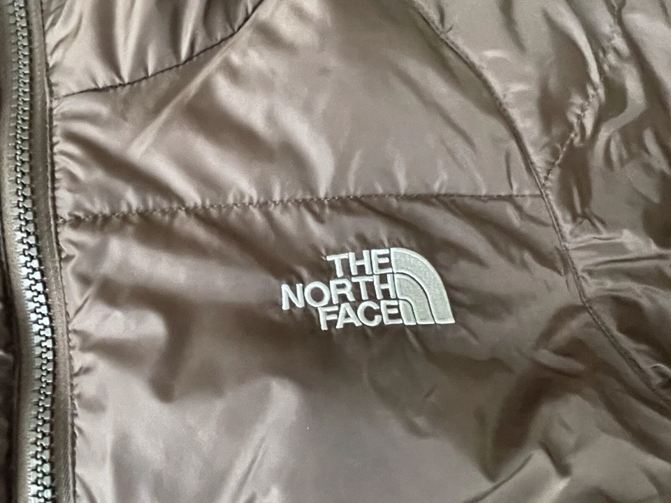 Jaqueta acolchoada North Face feminina média 700 ganso com capuz forrada floral - Imagem 4 de 4