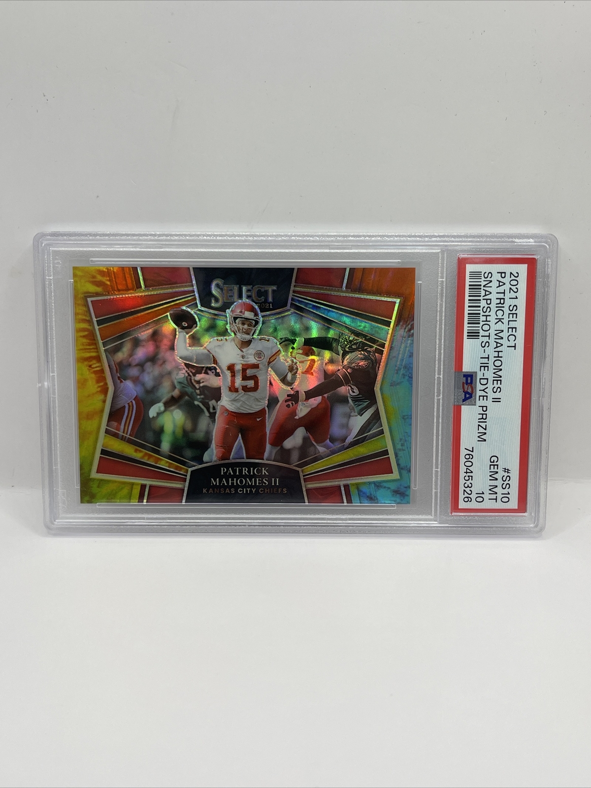 2021 Panini Select Snapshots 10 Patrick Mahomes II Tie-Dye Prizm /25 PSA 10