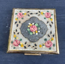 Elgin American Encrusted Glass Bead "VENETIAN DEW" Jeweled Powder Compact - RARE