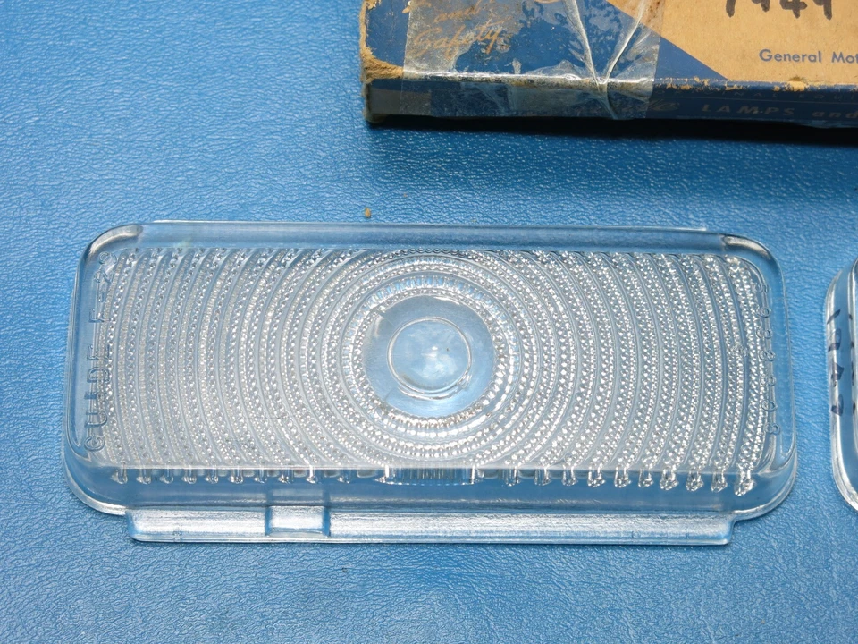 Nuevo Par de Lentes Lámpara de Estacionamiento Torpedo Pontiac Chieftain GM 1949 5938308 Foto 3 de 4