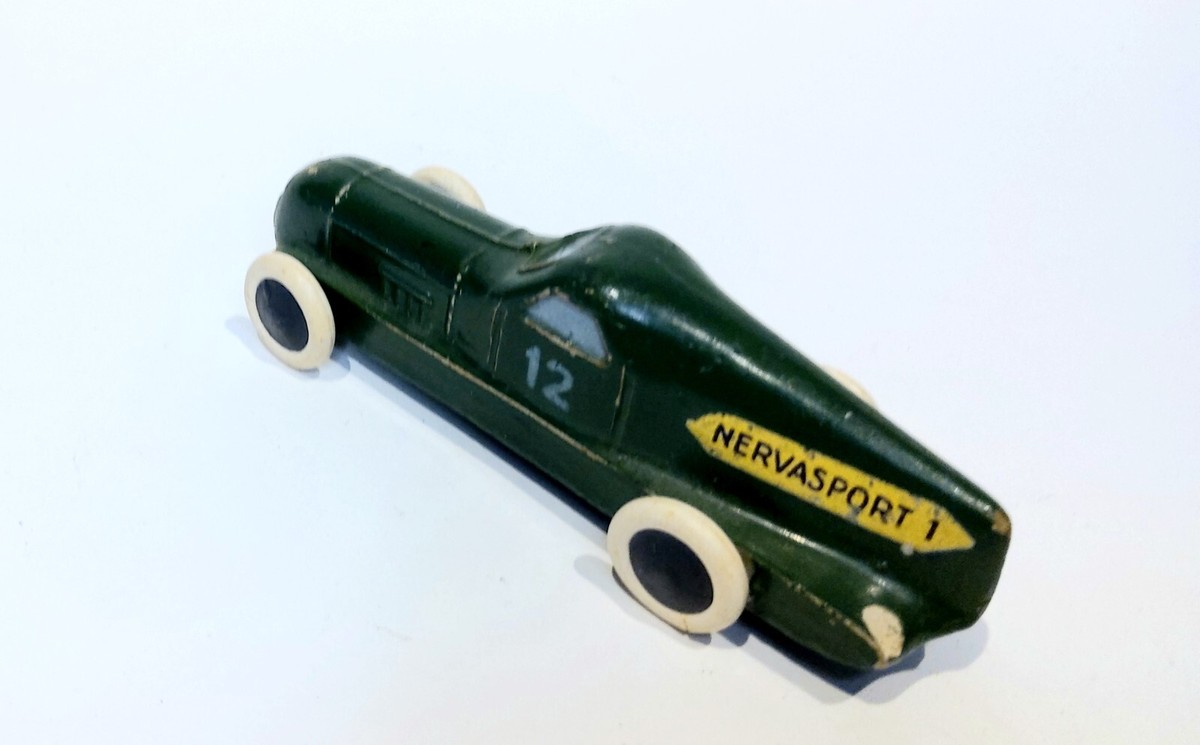 CIJ France n° 2.5 RENAULT Nervasport voiture record 10 cm plâtre et CIJ France n° 2.5 RENAULT Nervasport voiture record 10 cm plâtre et