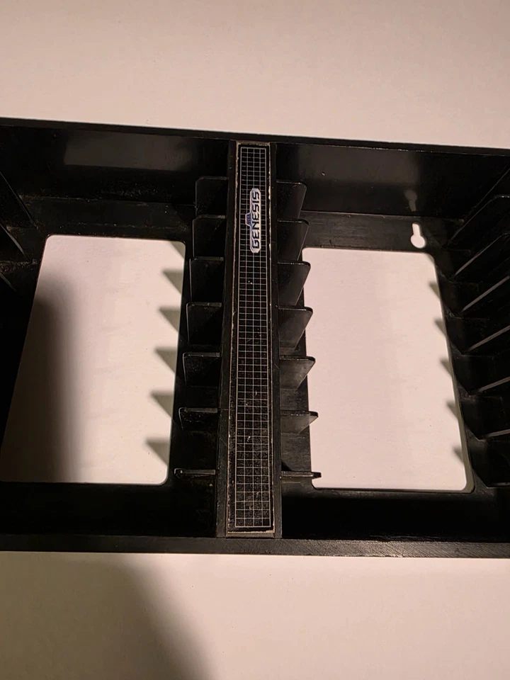 官方世嘉 Genesis 24 游戏盒壁挂架 1992 ☆ 正品 ☆ — 第 3/4 张图片