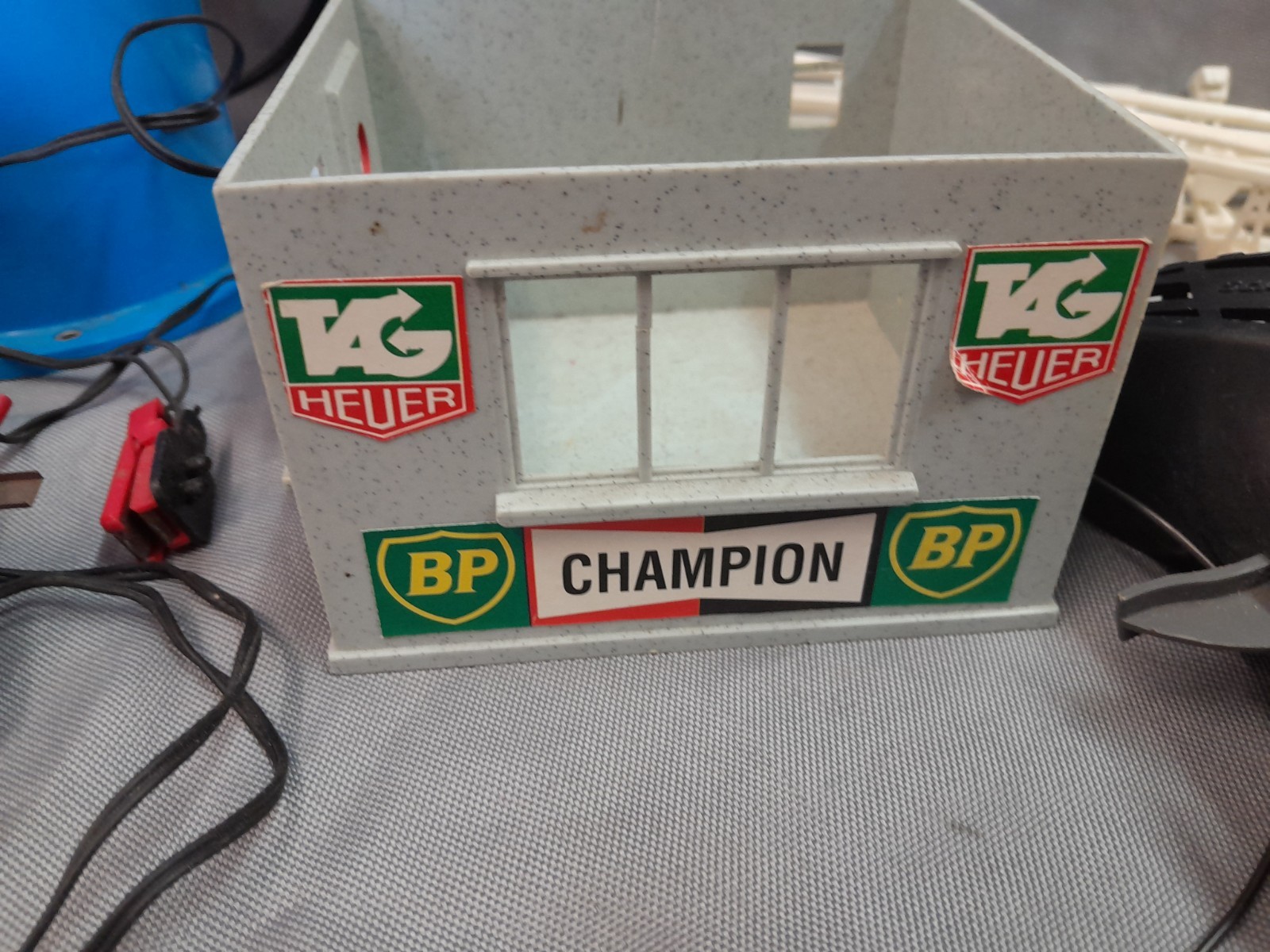Picture 3 of 6