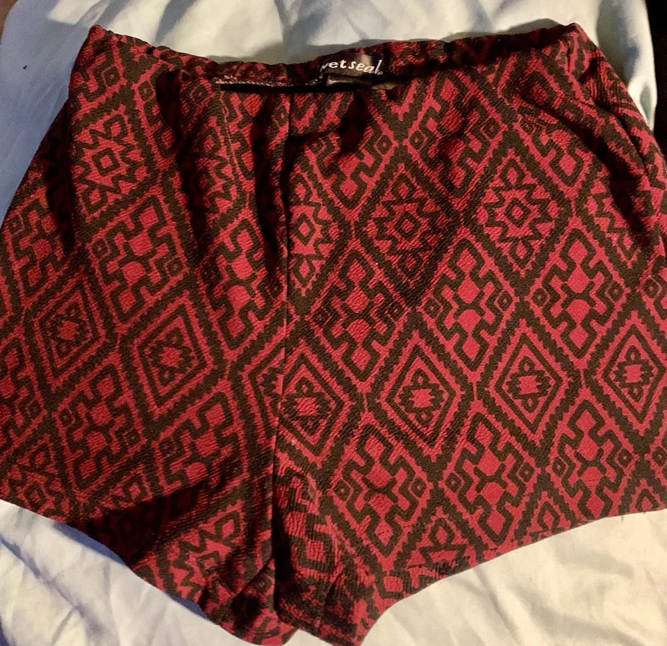 Pantalones cortos Wet Seal Foto 4 de 4