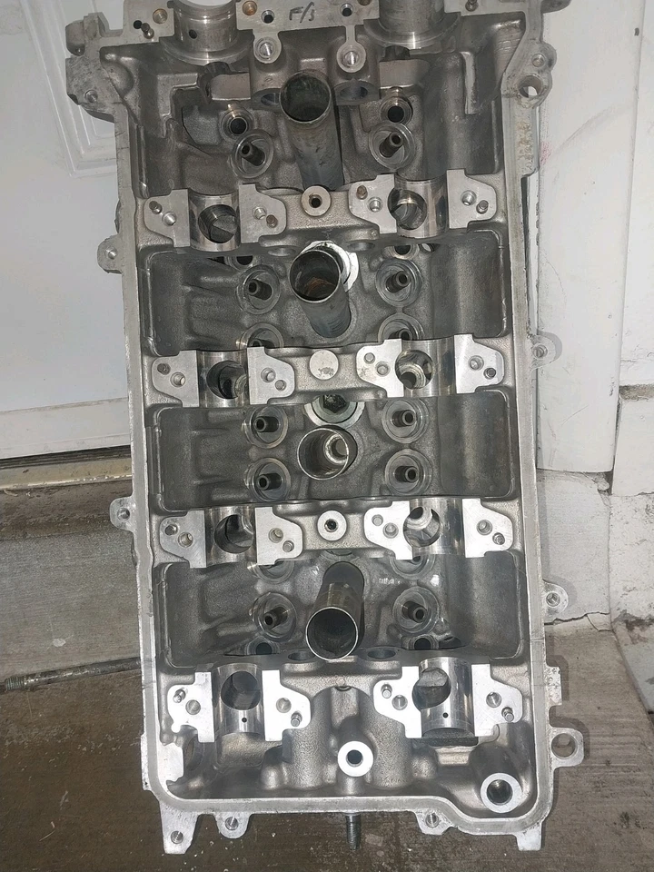 原始设备制造商丰田 2ZZGE 1.8 气缸盖 2000 - 2006 Celica Matrix Vibe 11101-29476 — 第 2/4 张图片