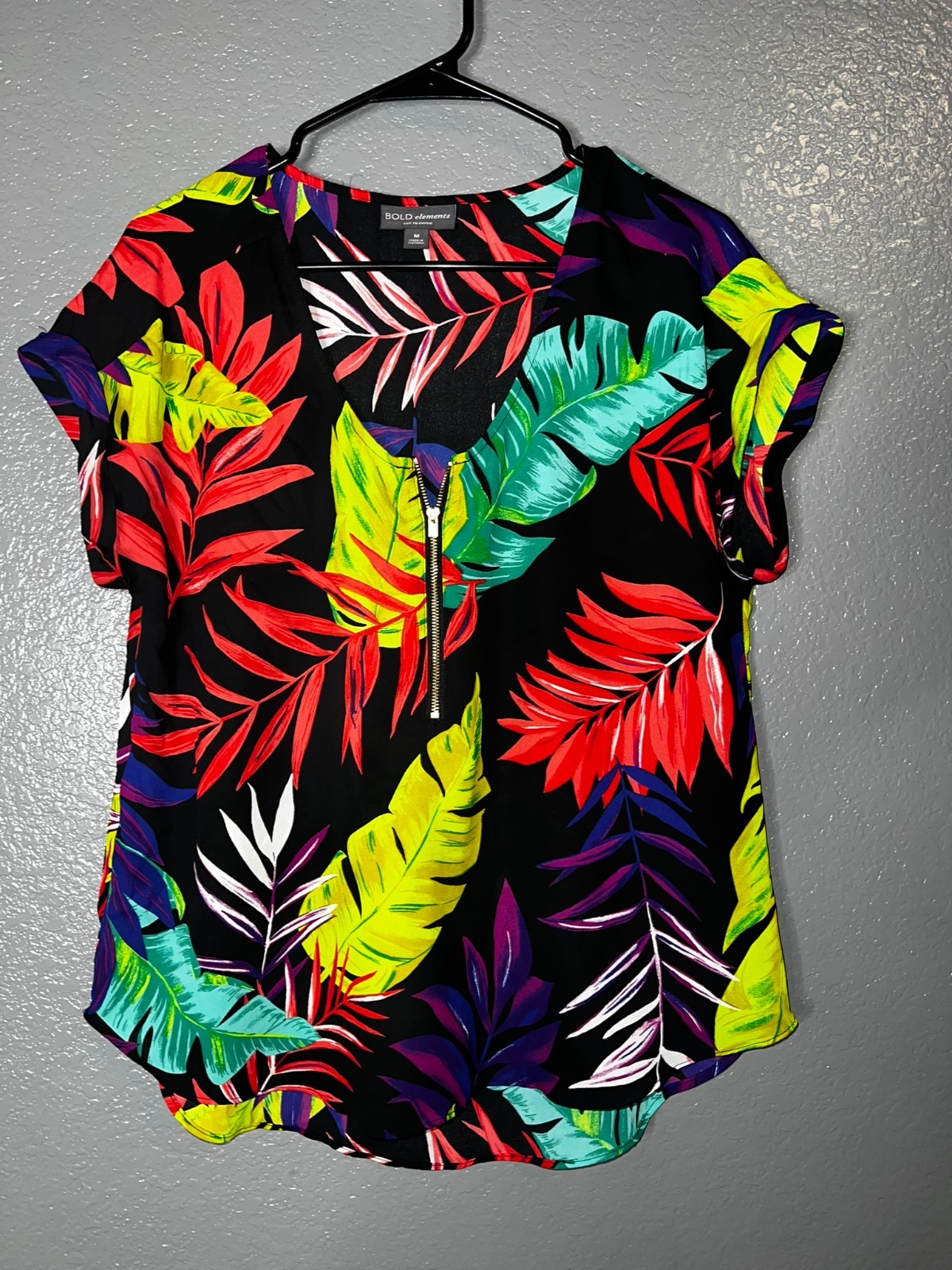 Bold Elements Tropical Leaf Print Zip Neck Short … - image 1