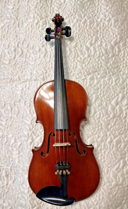 Vintage Nippin Violin, 3/4, with case and bow