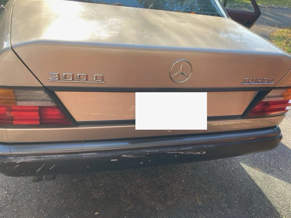 Mercedes-Benz serie 300 1987 Foto 4 de 4