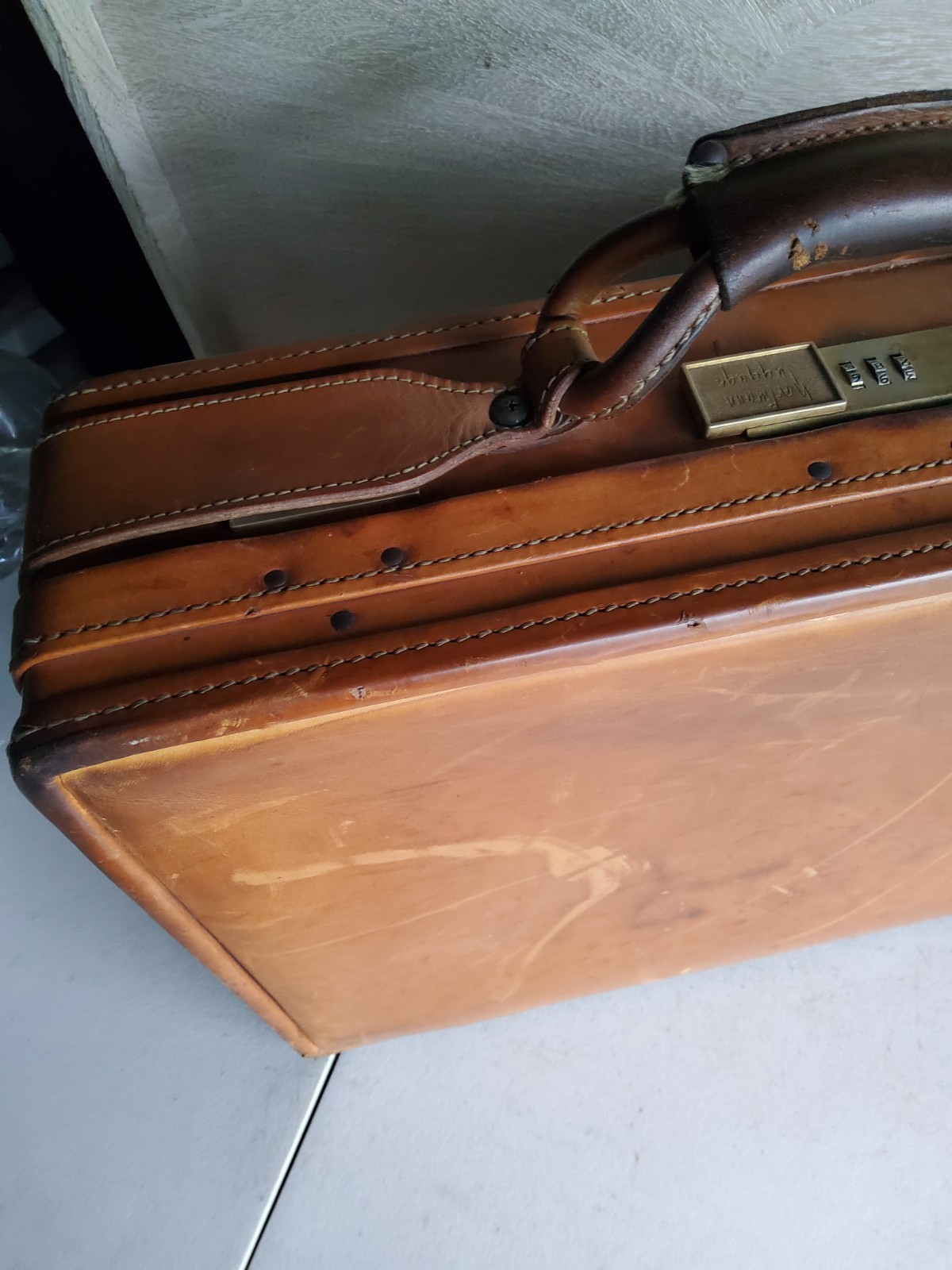 vtg hartmann leather briefcase .no code. - image 13