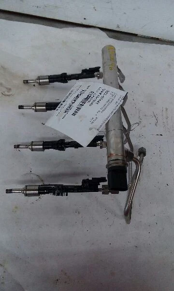 Piezas de inyección de combustible BMW X5 13-18 2,0 L  Foto 3 de 4