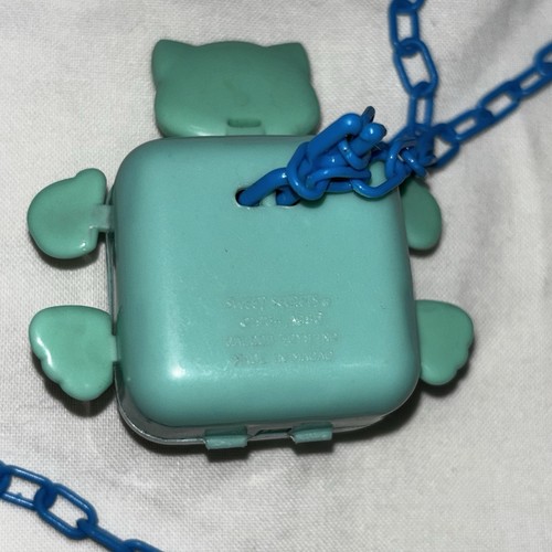 VTG Sweet Secrets Cosmetics "Perfect Pink" RARE Blue Cat Blush Galoob Chain Appl - Picture 2 of 7
