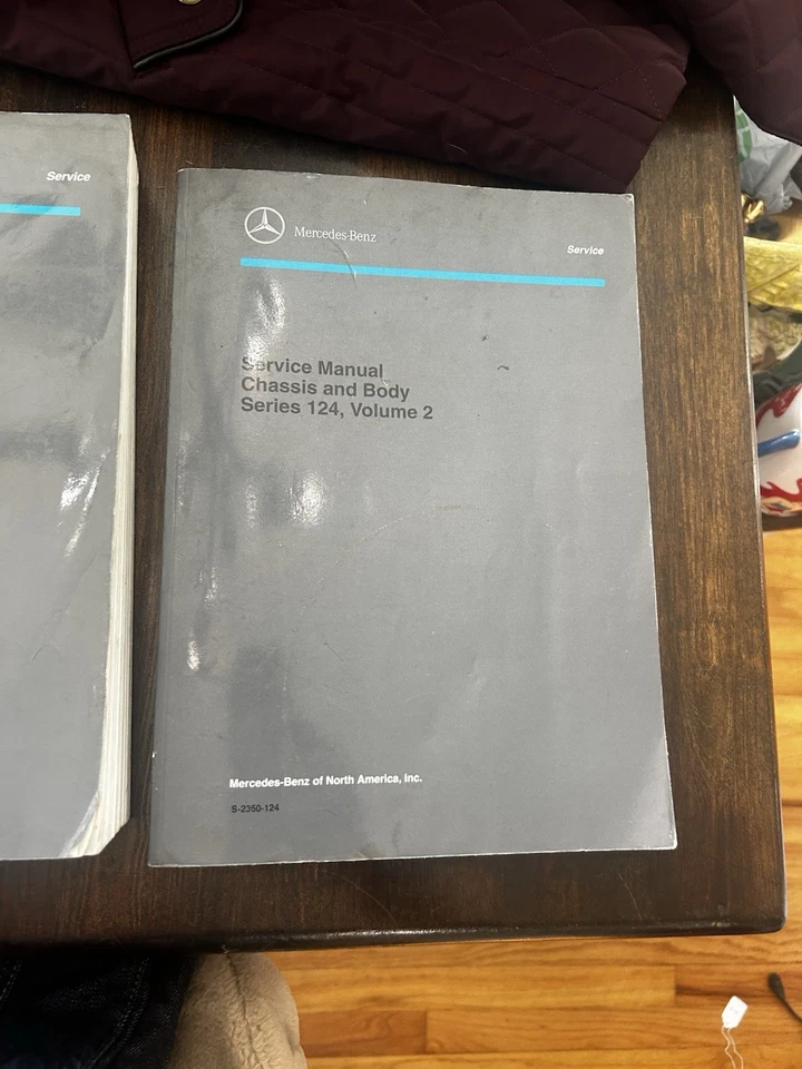 (3) OEM Mercedes Benz Chassis and Body Manual set Series 124 cars + Engine 103 - Image 4 of 4