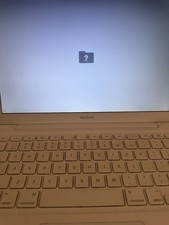 Apple MacBook 13" A1342 2010 - FOR PARTS