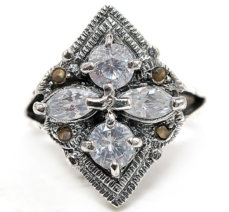 Swiss Marcasite 925 Sterling Silver Ring Jewelry Sz 6 Z5-2