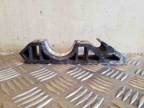 VW TOUAREG 7LA, 7L6, 7L7 Stabilisatorhalterung vorne links 7L0411063B 26171831