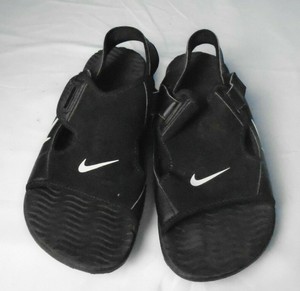 nike play sandals