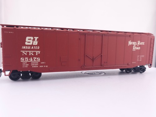 Athearn Escala HO Placa de Níquel Carretera 50' Enchufe Puerta Caja Coche NKP 85478 Modelo Tren | Zustand: Used