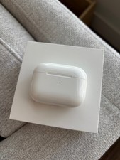 Apple AirPod Pro 2nd Generation Charging Case MagSafe LIGHTNING OEM