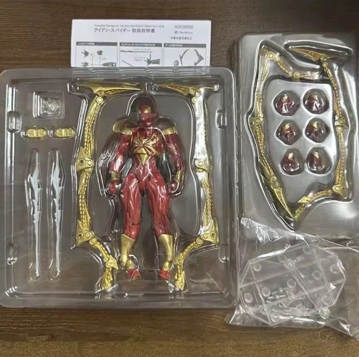 Iron Spider Action Figure – Amazing Yamaguchi Fully Articulated + Accessories - Image 3 of 4