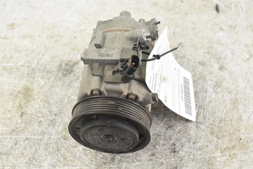 Compresor de aire acondicionado usado se adapta a: Kia Forte Hatchback GT 2014 control automático de temperatura Foto 2 de 4