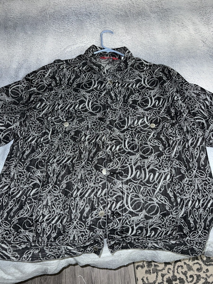 SUPREME SCRIPT JACQUARD DENIM TRUCKER JACKET BLACK SIZE XL SUPREME SCRIPT JACQUARD DENIM TRUCKER JACKET BLACK SIZE XL